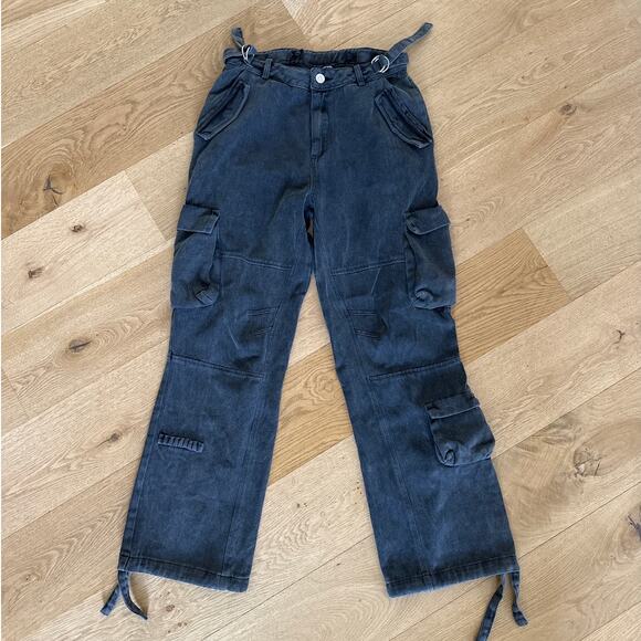 Maniere De Voir - Mid Rise Cargo Pants in Washed Gray - Picture 1 of 6